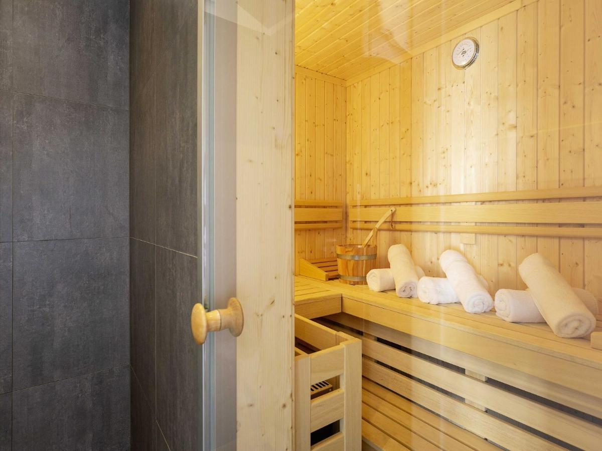 Reetland Am Meer - Premium Reetdachvilla Mit 3 Schlafzimmern, Sauna, Kamin Und Massagesessel F05 Dranske Zewnętrze zdjęcie