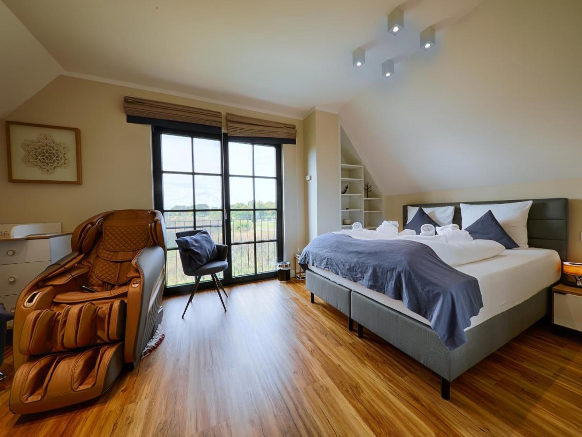 Reetland Am Meer - Premium Reetdachvilla Mit 3 Schlafzimmern, Sauna, Kamin Und Massagesessel F05 Dranske Zewnętrze zdjęcie